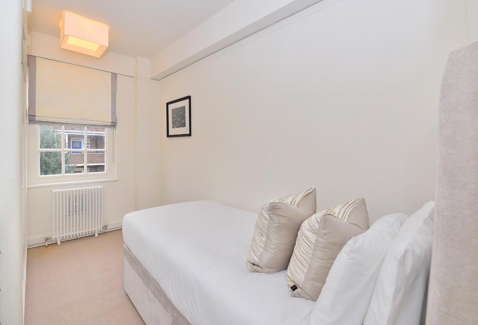Pelham Court Apartments 런던 외부 사진