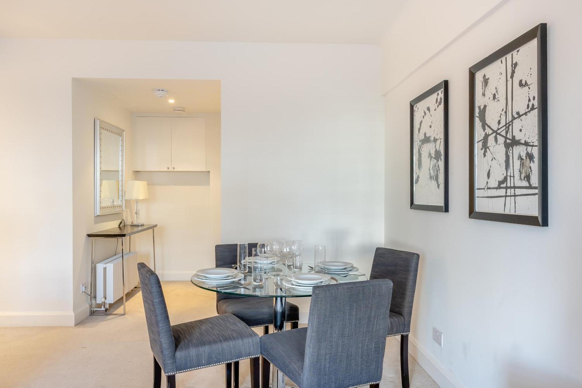 Pelham Court Apartments 런던 외부 사진